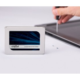 Crucial MX500 2.5" 250 GB Serial ATA III (CT250MX500SSD1)