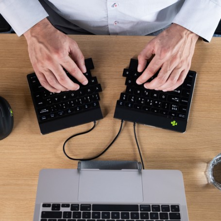R-Go Tools R-Go Split Tastiera Ergonomico, QWERTY (IT), nero, cablata