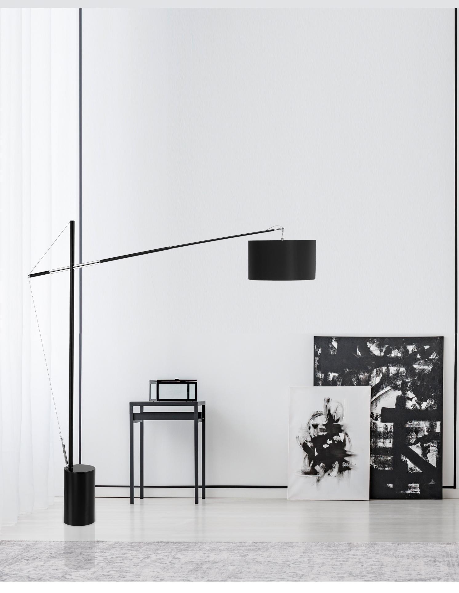 Pozicioniranje podne lampe u prostoru