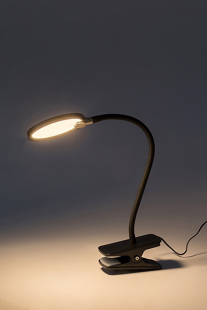 Kako odabrati lampu sa štipaljkom?