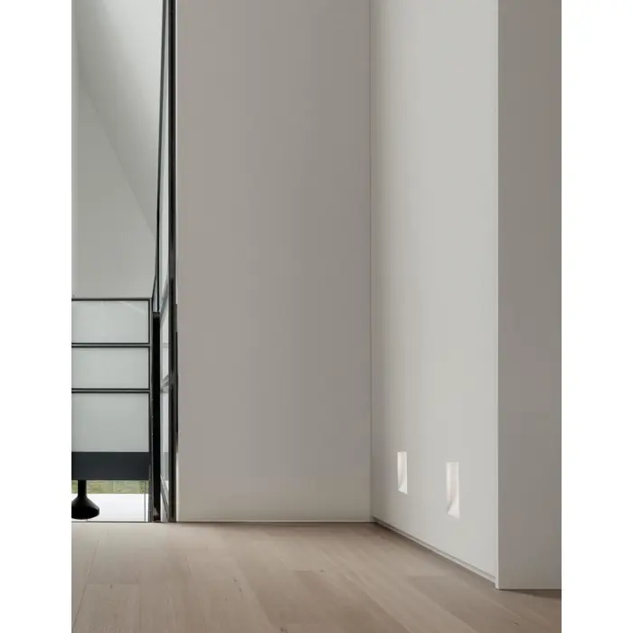 eurona-gipsana-ugradbena-svjetiljka-mr11-gu4-1x20-watt-ip20--5852-02131471.webp