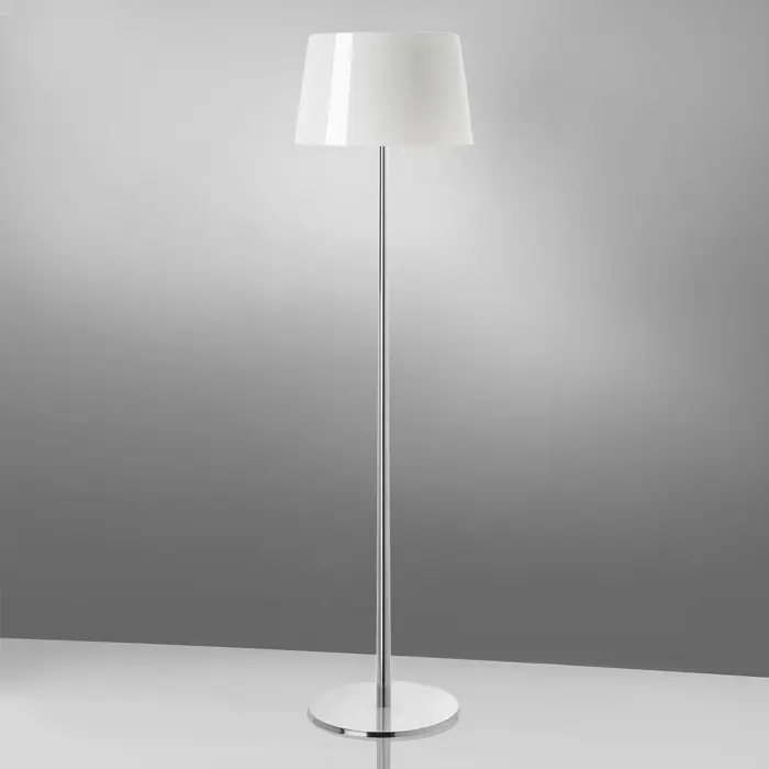 foscarini-lumiere-xxl-podna-lampa-aluminijbijela-67454-02121212.webp