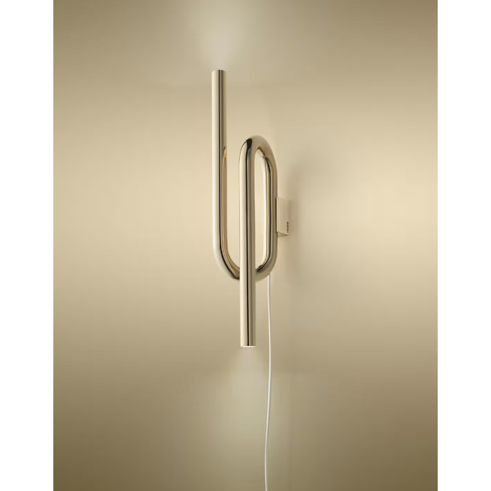 foscarini-tobia-zidna-lampa-s-utikacem-zlatna-1017-02122016.webp
