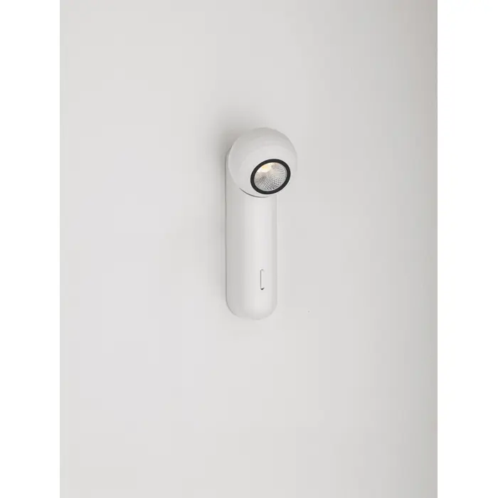 notic-zidna-led-svjetiljka-7w-ip20-3000k-bijela-prekidac-na--62563-02232699.webp