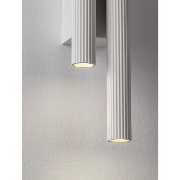 paron-zidna-lampa-led3000k15w715lmbijela-80717-02026666.webp