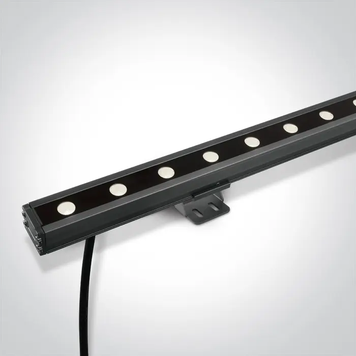 wall-washer-led-24x1w-cw-20x60deg-lens-ip66-24v-dimm-sivi-23490-02025483.webp