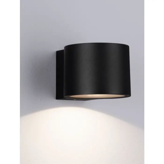 zidna-svjetiljka-beta-led-8w-3000k-684lm-ip54-crna-58826-02068393.webp