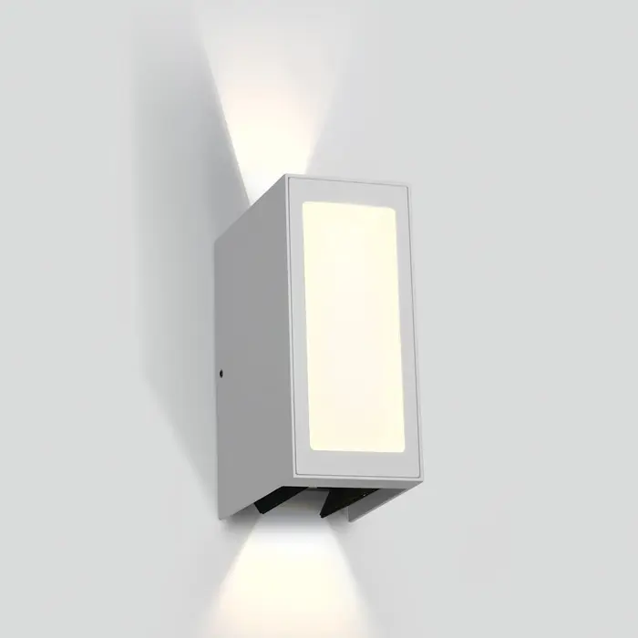 zidna-svjetiljka-led-9w3000k600lm230v-ip54-bijela-28179-02061671.webp